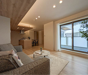 シャーメゾン日赤通り